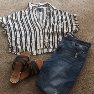 Stripped crop preppy button up